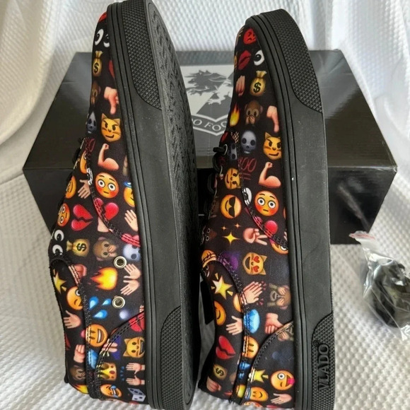 Vlado Footwear Milo Low Top Canvas Emoji Sneaker Men’s Size 12 New with Box - Picture 1 of 14